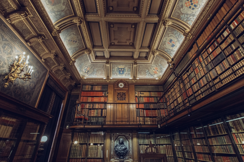 bibliotheque-FORCALQUEIRET-min_library-863148